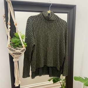 Turtle neck sweater